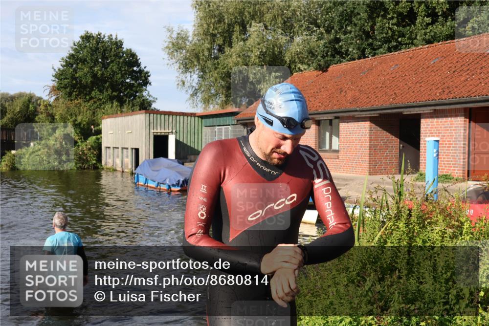 31.08.2025 - Elbe Triathlon Hamburg Luisa Fischer http://msf.ph/oto/8680814 31.08.2025 09:25:24 Schwimmen 634, 662, 735 meine-sportfotos.de