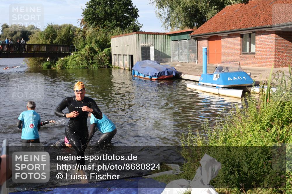 31.08.2025 - Elbe Triathlon Hamburg Luisa Fischer http://msf.ph/oto/8680824 31.08.2025 09:25:49 Schwimmen 774, 778, 849 meine-sportfotos.de