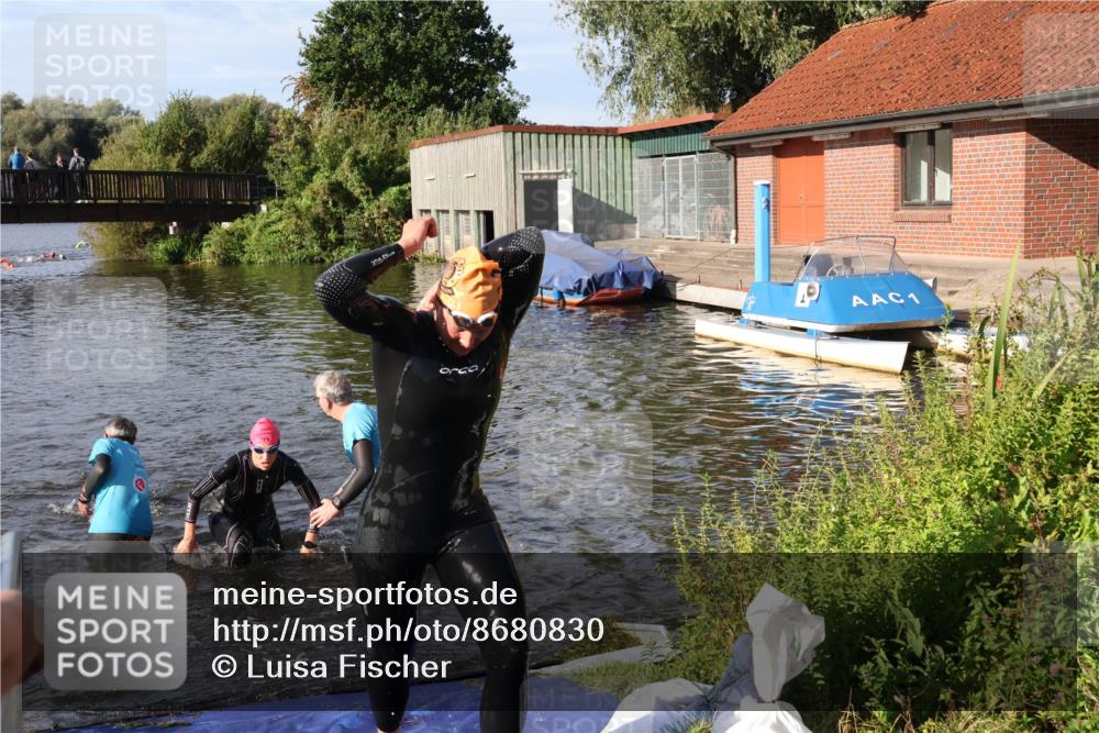31.08.2025 - Elbe Triathlon Hamburg Luisa Fischer http://msf.ph/oto/8680830 31.08.2025 09:25:50 Schwimmen 774, 778, 849 meine-sportfotos.de