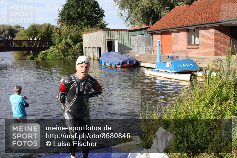 31.08.2025 - Elbe Triathlon Hamburg Luisa Fischer http://msf.ph/oto/8680846 31.08.2025 09:25:59 Schwimmen 774 meine-sportfotos.de