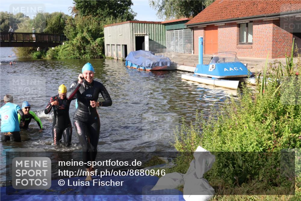 31.08.2025 - Elbe Triathlon Hamburg Luisa Fischer http://msf.ph/oto/8680946 31.08.2025 09:27:37 Schwimmen 698, 785, 795, 887, 918 meine-sportfotos.de