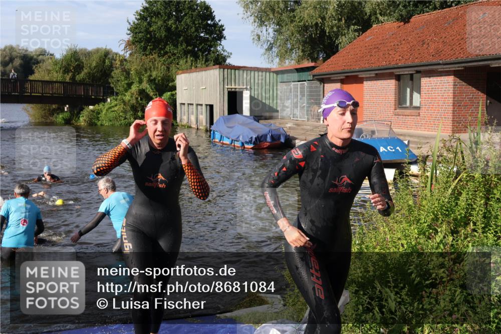 31.08.2025 - Elbe Triathlon Hamburg Luisa Fischer http://msf.ph/oto/8681084 31.08.2025 09:28:58 Schwimmen 830, 840, 848, 900 meine-sportfotos.de