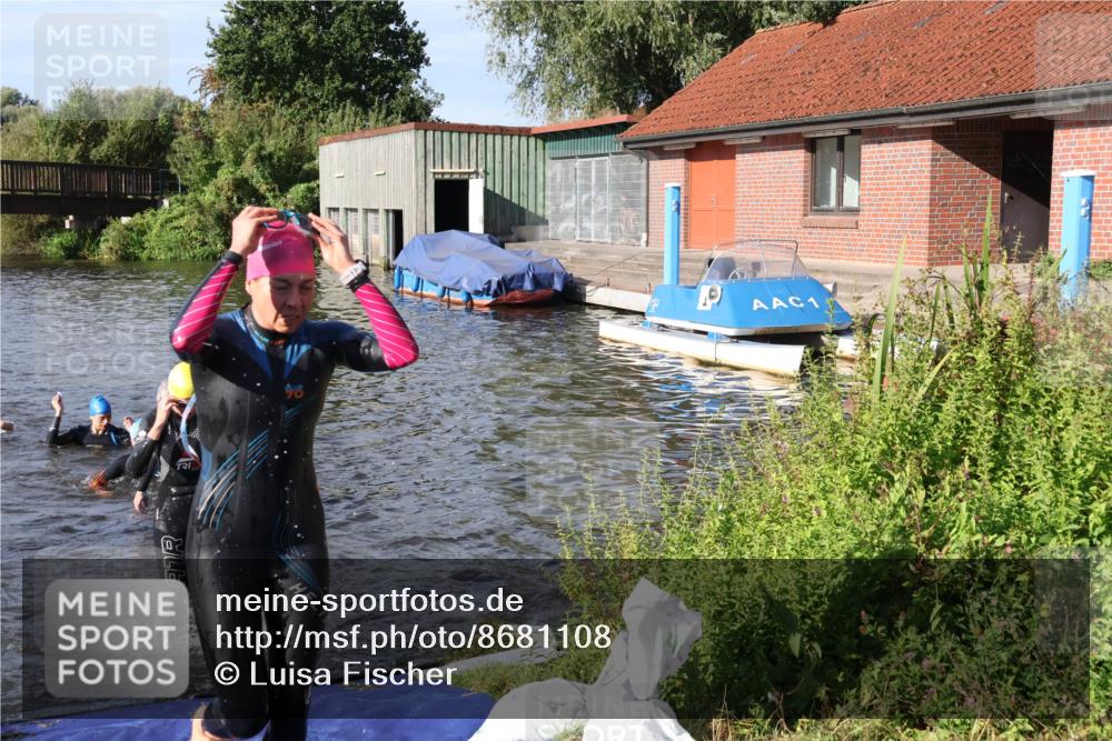 31.08.2025 - Elbe Triathlon Hamburg Luisa Fischer http://msf.ph/oto/8681108 31.08.2025 09:29:06 Schwimmen 732, 797, 835, 840, 851, 900, 910 meine-sportfotos.de