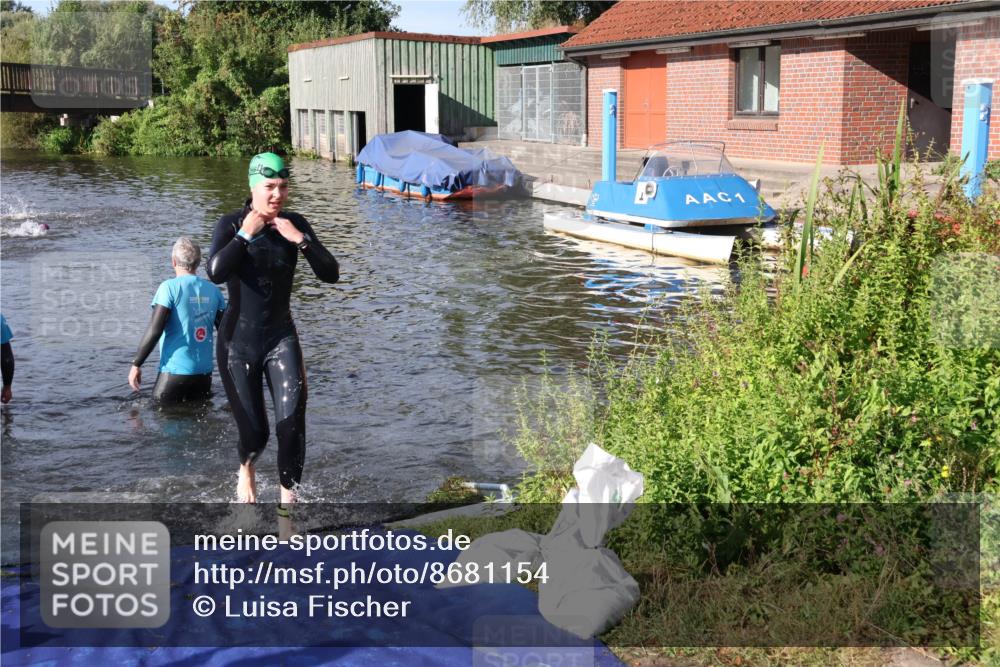 31.08.2025 - Elbe Triathlon Hamburg Luisa Fischer http://msf.ph/oto/8681154 31.08.2025 09:29:44 Schwimmen 853 meine-sportfotos.de