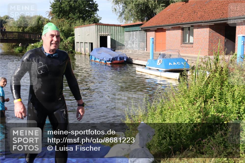 31.08.2025 - Elbe Triathlon Hamburg Luisa Fischer http://msf.ph/oto/8681223 31.08.2025 09:30:16 Schwimmen 760 meine-sportfotos.de