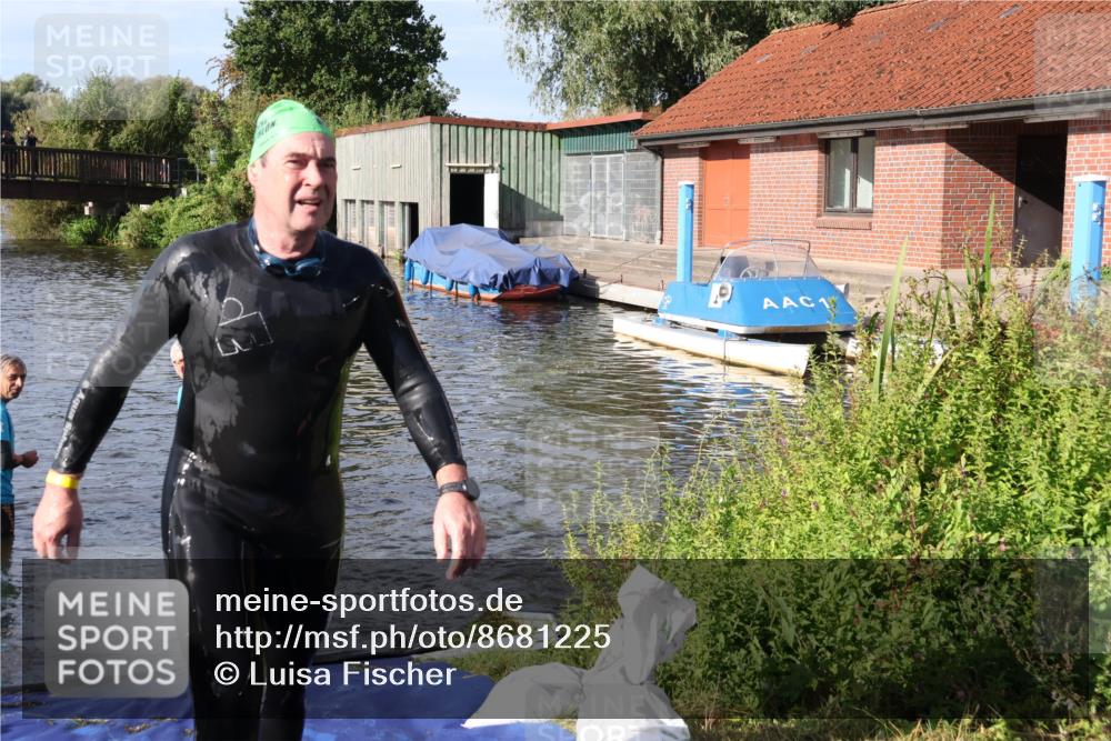 31.08.2025 - Elbe Triathlon Hamburg Luisa Fischer http://msf.ph/oto/8681225 31.08.2025 09:30:16 Schwimmen 760 meine-sportfotos.de