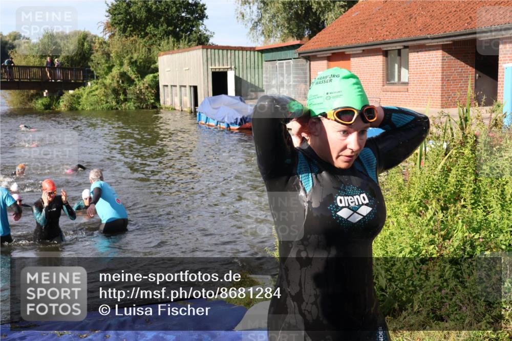 31.08.2025 - Elbe Triathlon Hamburg Luisa Fischer http://msf.ph/oto/8681284 31.08.2025 09:31:15 Schwimmen 829, 833, 837, 893, 919, 929 meine-sportfotos.de