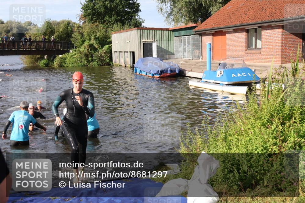 31.08.2025 - Elbe Triathlon Hamburg Luisa Fischer http://msf.ph/oto/8681297 31.08.2025 09:31:18 Schwimmen 829, 833, 837, 919, 929 meine-sportfotos.de