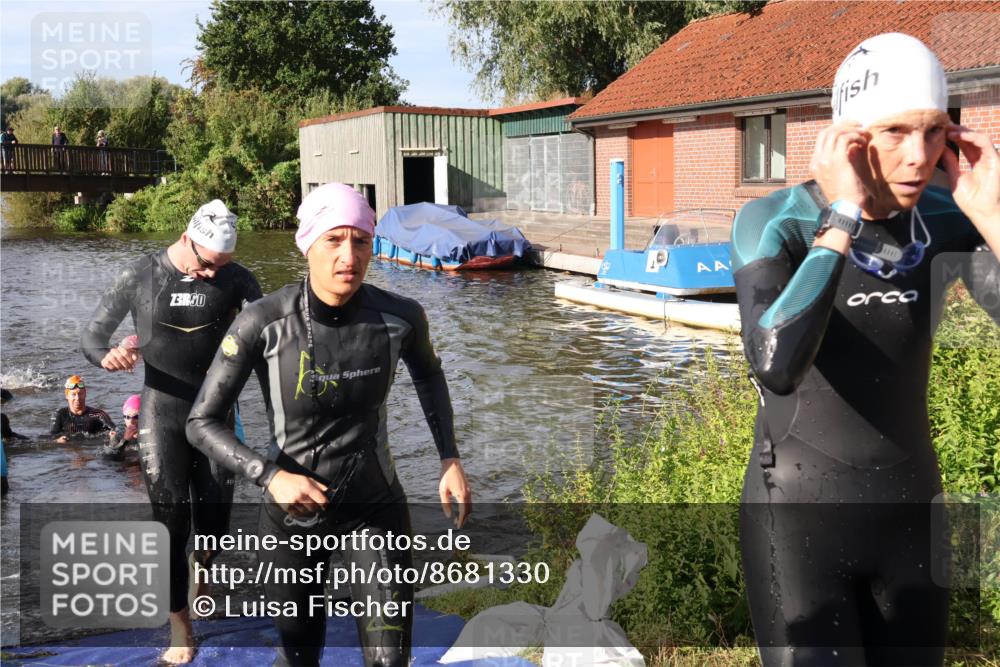 31.08.2025 - Elbe Triathlon Hamburg Luisa Fischer http://msf.ph/oto/8681330 31.08.2025 09:31:25 Schwimmen 833, 845, 864, 882, 908, 919, 929, 930 meine-sportfotos.de