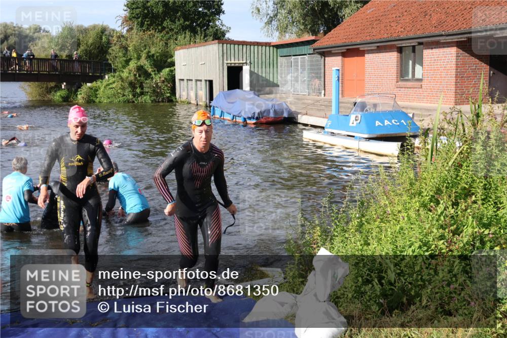 31.08.2025 - Elbe Triathlon Hamburg Luisa Fischer http://msf.ph/oto/8681350 31.08.2025 09:31:30 Schwimmen 845, 864, 882, 905, 908, 930 meine-sportfotos.de