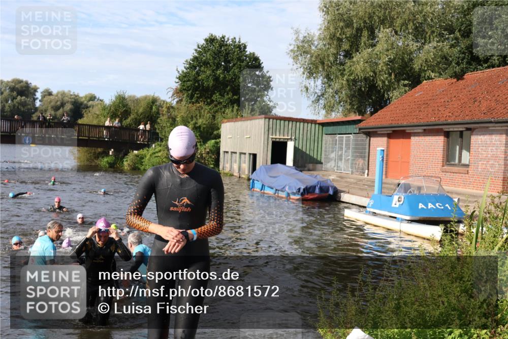 31.08.2025 - Elbe Triathlon Hamburg Luisa Fischer http://msf.ph/oto/8681572 31.08.2025 09:34:06 Schwimmen 816, 842, 844, 859, 868, 906 meine-sportfotos.de
