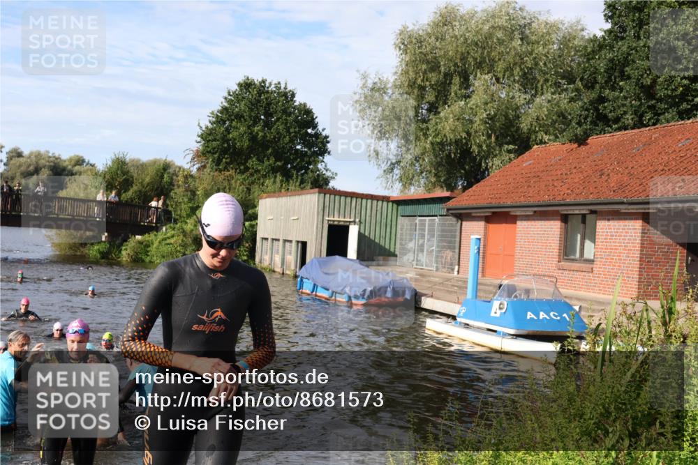 31.08.2025 - Elbe Triathlon Hamburg Luisa Fischer http://msf.ph/oto/8681573 31.08.2025 09:34:06 Schwimmen 816, 842, 844, 859, 868, 906 meine-sportfotos.de