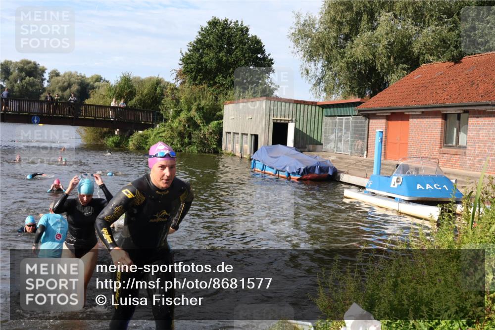 31.08.2025 - Elbe Triathlon Hamburg Luisa Fischer http://msf.ph/oto/8681577 31.08.2025 09:34:08 Schwimmen 816, 842, 844, 859, 868, 878, 915 meine-sportfotos.de