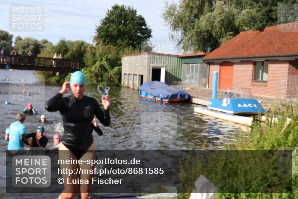 31.08.2025 - Elbe Triathlon Hamburg Luisa Fischer http://msf.ph/oto/8681585 31.08.2025 09:34:10 Schwimmen 816, 828, 842, 844, 859, 868, 878, 915 meine-sportfotos.de