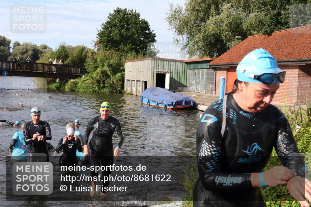 31.08.2025 - Elbe Triathlon Hamburg Luisa Fischer http://msf.ph/oto/8681622 31.08.2025 09:34:20 Schwimmen 777, 816, 820, 828, 878, 901, 915, 920 meine-sportfotos.de