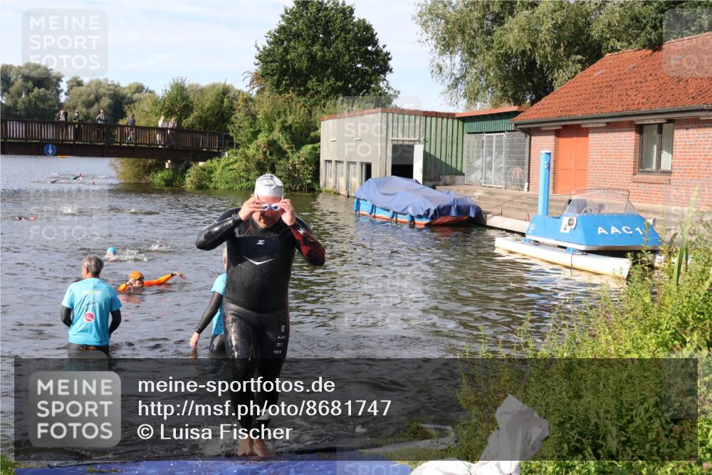 31.08.2025 - Elbe Triathlon Hamburg Luisa Fischer http://msf.ph/oto/8681747 31.08.2025 09:34:51 Schwimmen 675, 912 meine-sportfotos.de
