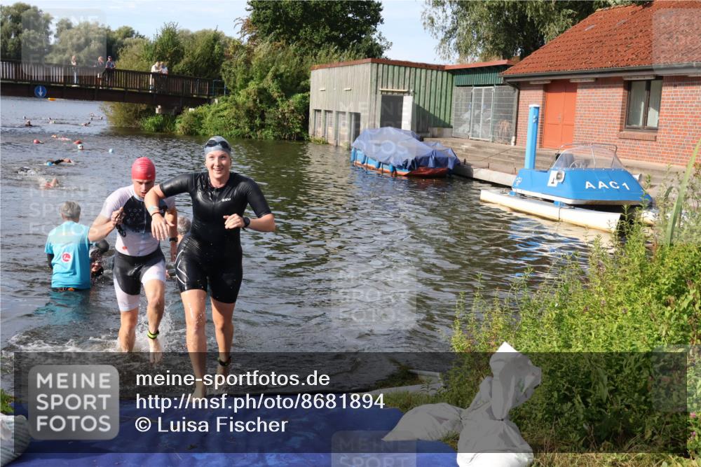 31.08.2025 - Elbe Triathlon Hamburg Luisa Fischer http://msf.ph/oto/8681894 31.08.2025 09:36:31 Schwimmen 765, 807, 822, 926 meine-sportfotos.de