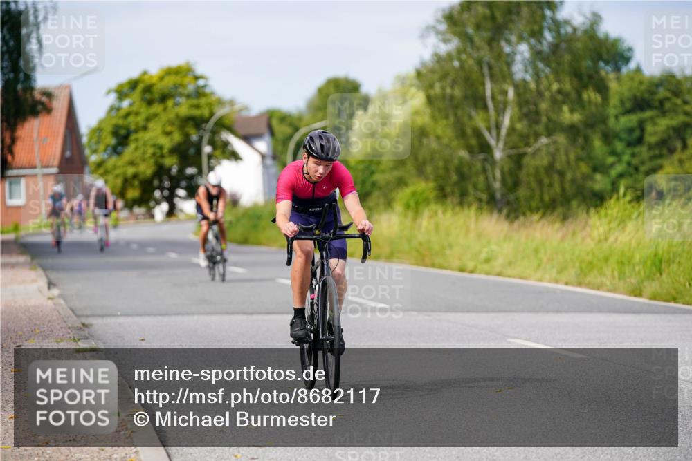 31.08.2025 - Elbe Triathlon Hamburg Michael Burmester http://msf.ph/oto/8682117 31.08.2025 11:00:24 Radfahren 1322, 1338, 1604 meine-sportfotos.de