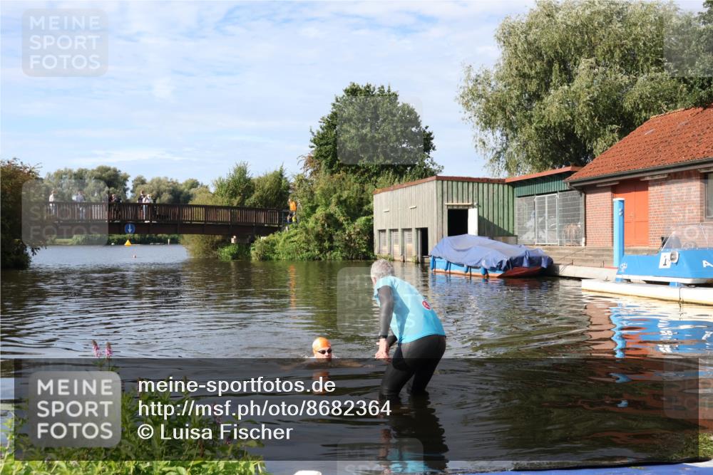 31.08.2025 - Elbe Triathlon Hamburg Luisa Fischer http://msf.ph/oto/8682364 31.08.2025 09:46:57 Schwimmen 928 meine-sportfotos.de