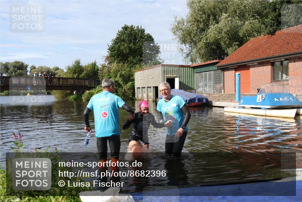 31.08.2025 - Elbe Triathlon Hamburg Luisa Fischer http://msf.ph/oto/8682396 31.08.2025 09:48:42 Schwimmen 782 meine-sportfotos.de