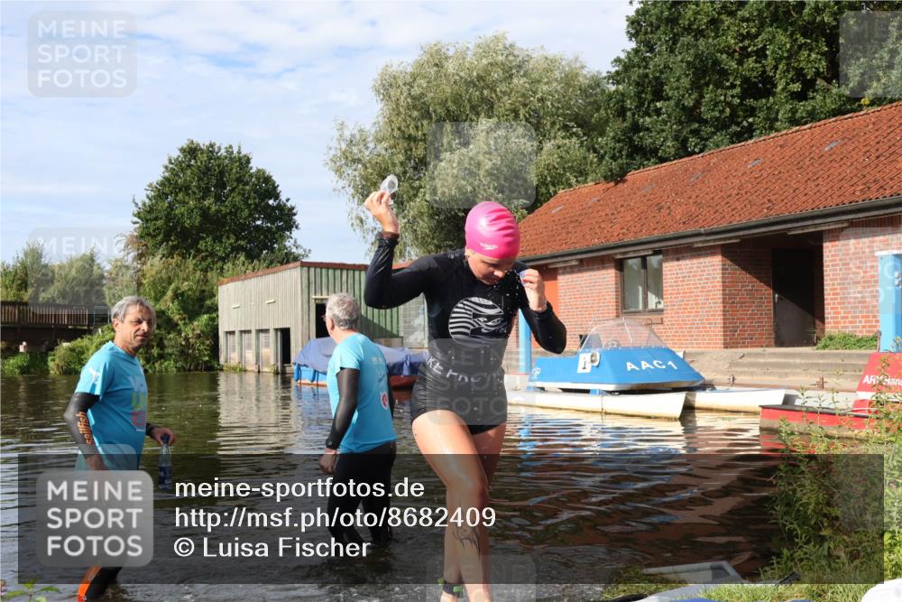 31.08.2025 - Elbe Triathlon Hamburg Luisa Fischer http://msf.ph/oto/8682409 31.08.2025 09:48:44 Schwimmen 782 meine-sportfotos.de