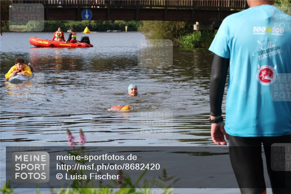 31.08.2025 - Elbe Triathlon Hamburg Luisa Fischer http://msf.ph/oto/8682420 31.08.2025 09:51:15 Schwimmen  meine-sportfotos.de