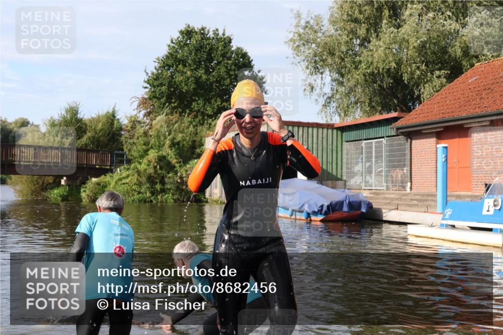 31.08.2025 - Elbe Triathlon Hamburg Luisa Fischer http://msf.ph/oto/8682456 31.08.2025 09:51:34 Schwimmen 401, 794 meine-sportfotos.de
