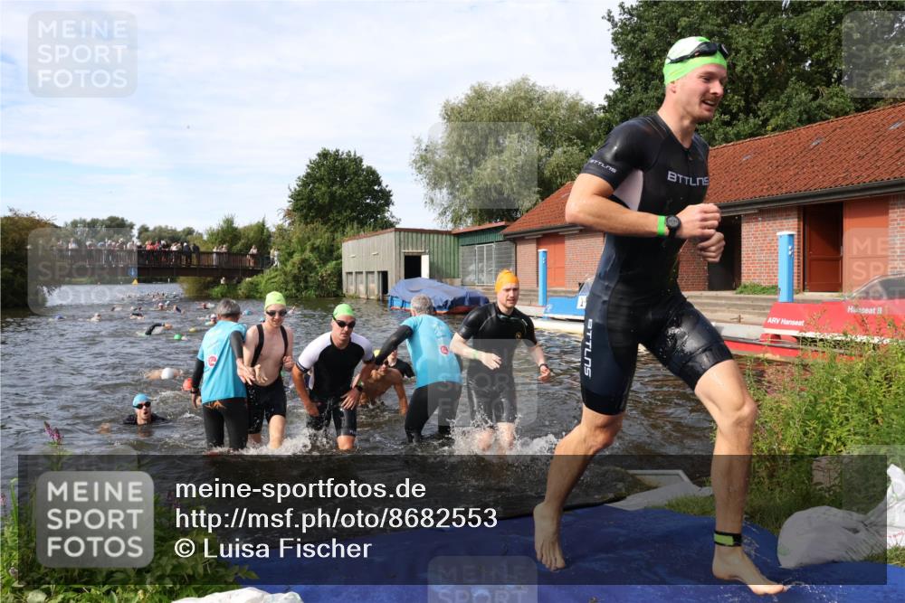 31.08.2025 - Elbe Triathlon Hamburg Luisa Fischer http://msf.ph/oto/8682553 31.08.2025 10:10:51 Schwimmen 947, 950, 960, 961, 968, 971, 974, 998, 1005, 1009, 1024, 1033, 1037, 1042, 1070, 1077, 1081, 1106 meine-sportfotos.de