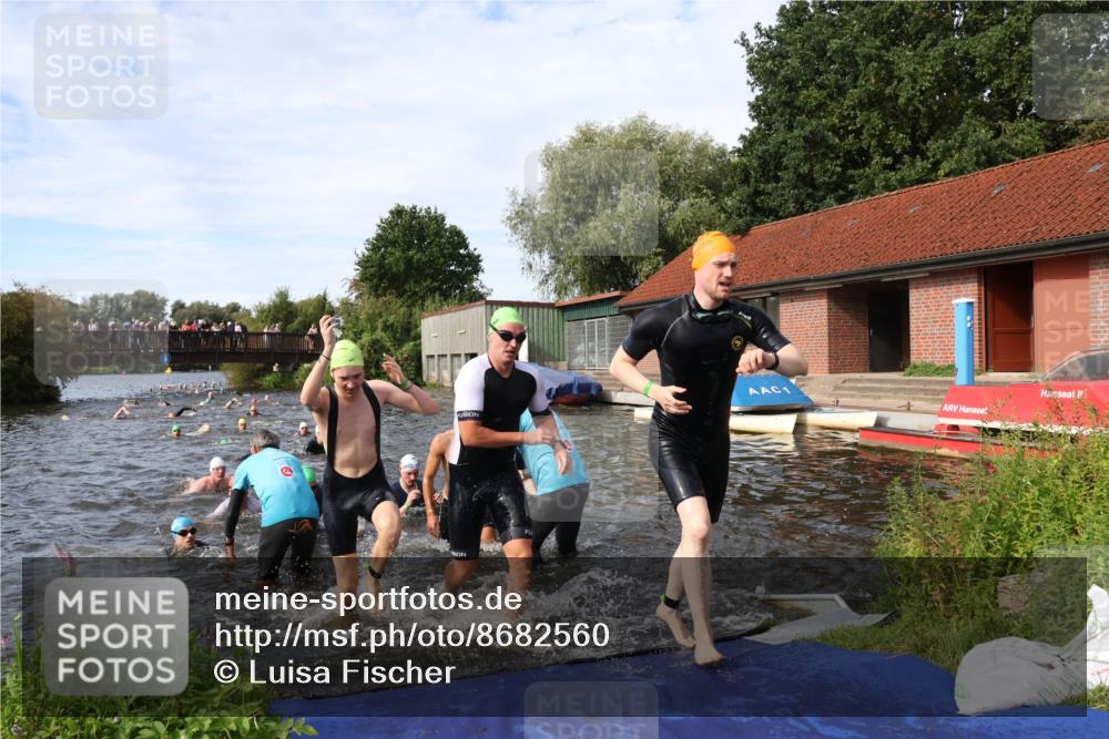 31.08.2025 - Elbe Triathlon Hamburg Luisa Fischer http://msf.ph/oto/8682560 31.08.2025 10:10:52 Schwimmen 947, 950, 960, 961, 971, 974, 998, 1005, 1009, 1024, 1033, 1037, 1042, 1051, 1070, 1077, 1081, 1106 meine-sportfotos.de