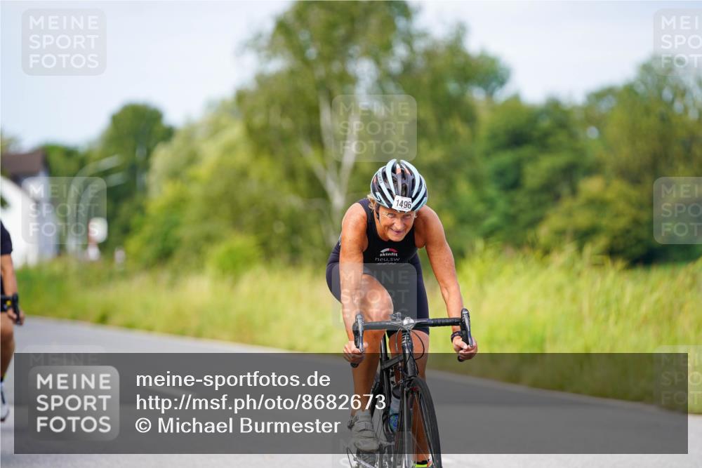 31.08.2025 - Elbe Triathlon Hamburg Michael Burmester http://msf.ph/oto/8682673 31.08.2025 11:04:56 Radfahren 1276, 1342, 1456, 1496 meine-sportfotos.de