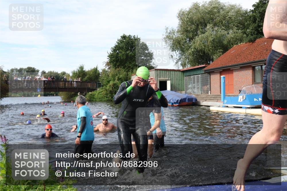 31.08.2025 - Elbe Triathlon Hamburg Luisa Fischer http://msf.ph/oto/8682996 31.08.2025 10:12:49 Schwimmen 964, 966, 972, 973, 1026, 1047, 1088 meine-sportfotos.de