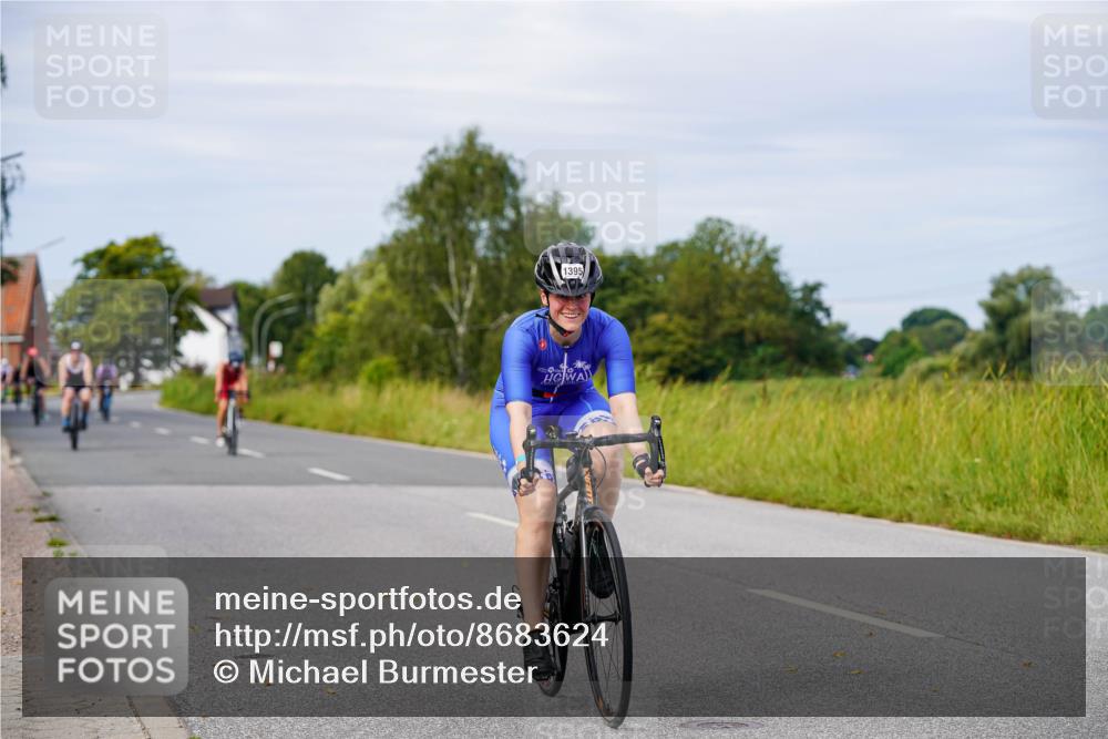 31.08.2025 - Elbe Triathlon Hamburg Michael Burmester http://msf.ph/oto/8683624 31.08.2025 11:12:31 Radfahren 1395, 1409, 1430, 1462, 1614 meine-sportfotos.de