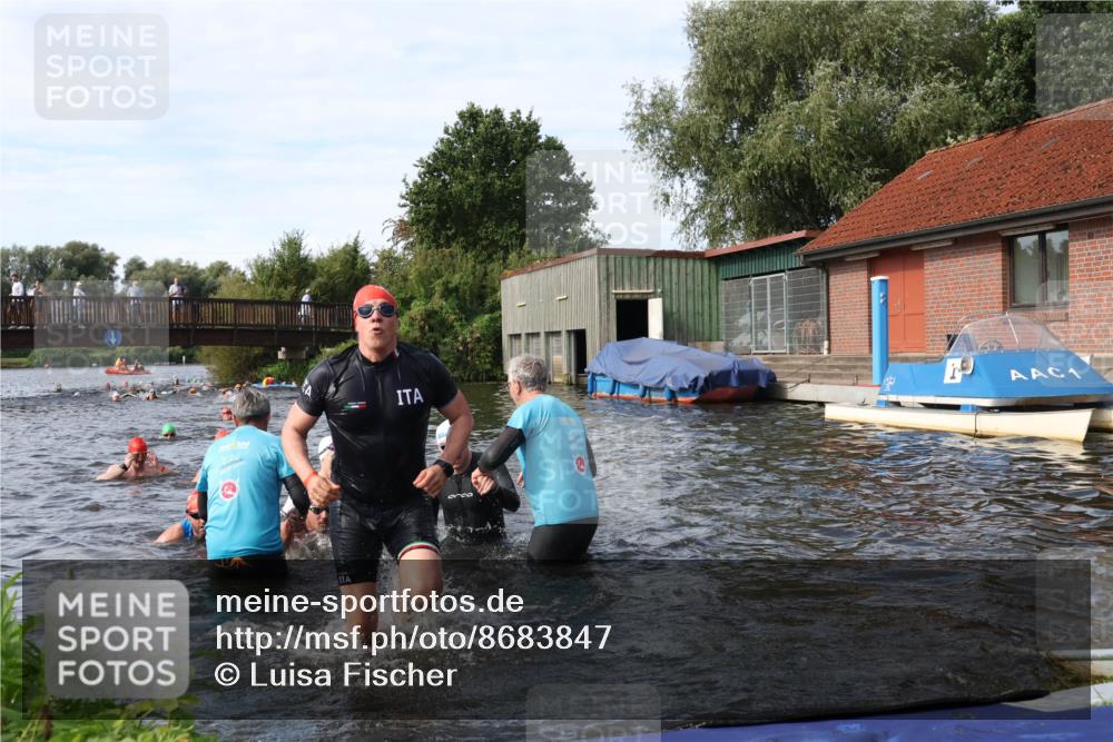 31.08.2025 - Elbe Triathlon Hamburg Luisa Fischer http://msf.ph/oto/8683847 31.08.2025 10:20:48 Schwimmen 1147, 1174, 1190, 1193, 1225, 1227, 1234, 1241 meine-sportfotos.de