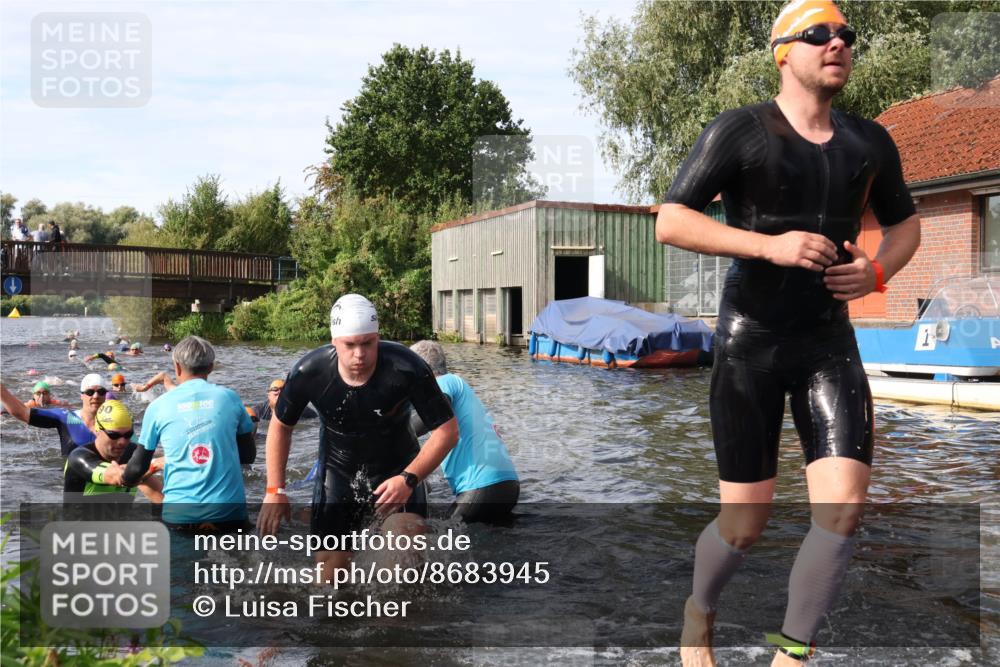 31.08.2025 - Elbe Triathlon Hamburg Luisa Fischer http://msf.ph/oto/8683945 31.08.2025 10:21:32 Schwimmen 1112, 1169, 1195, 1205, 1213, 1223, 1238 meine-sportfotos.de