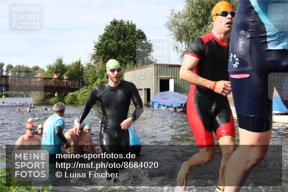 31.08.2025 - Elbe Triathlon Hamburg Luisa Fischer http://msf.ph/oto/8684020 31.08.2025 10:21:53 Schwimmen 1119, 1134, 1144, 1157, 1168, 1176, 1177, 1186, 1229, 1244 meine-sportfotos.de