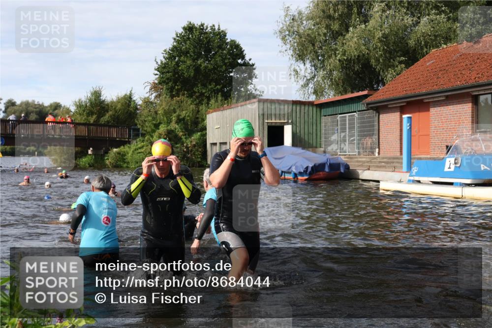 31.08.2025 - Elbe Triathlon Hamburg Luisa Fischer http://msf.ph/oto/8684044 31.08.2025 10:22:02 Schwimmen 1119, 1156, 1167, 1186, 1217, 1221, 1229, 1243 meine-sportfotos.de