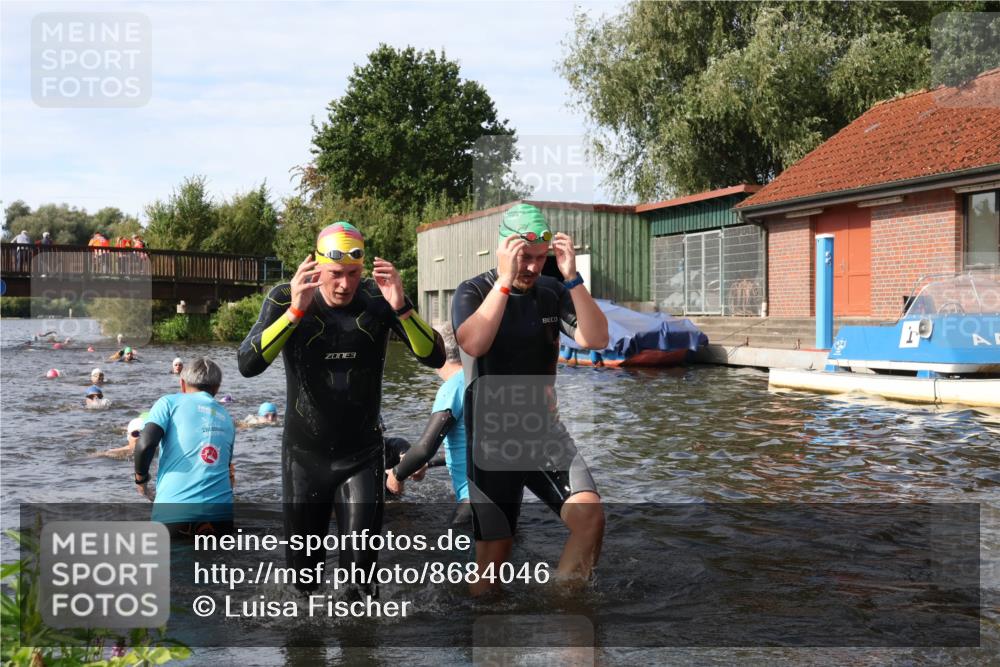 31.08.2025 - Elbe Triathlon Hamburg Luisa Fischer http://msf.ph/oto/8684046 31.08.2025 10:22:02 Schwimmen 1119, 1156, 1167, 1186, 1217, 1221, 1229, 1243 meine-sportfotos.de