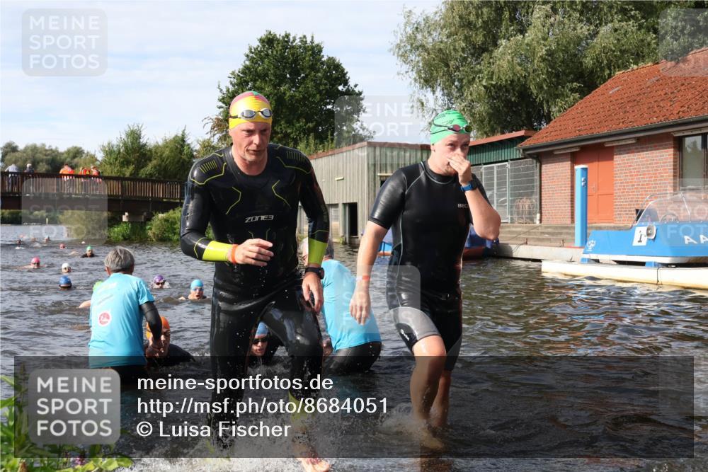 31.08.2025 - Elbe Triathlon Hamburg Luisa Fischer http://msf.ph/oto/8684051 31.08.2025 10:22:03 Schwimmen 1119, 1156, 1167, 1186, 1217, 1221, 1229, 1243 meine-sportfotos.de