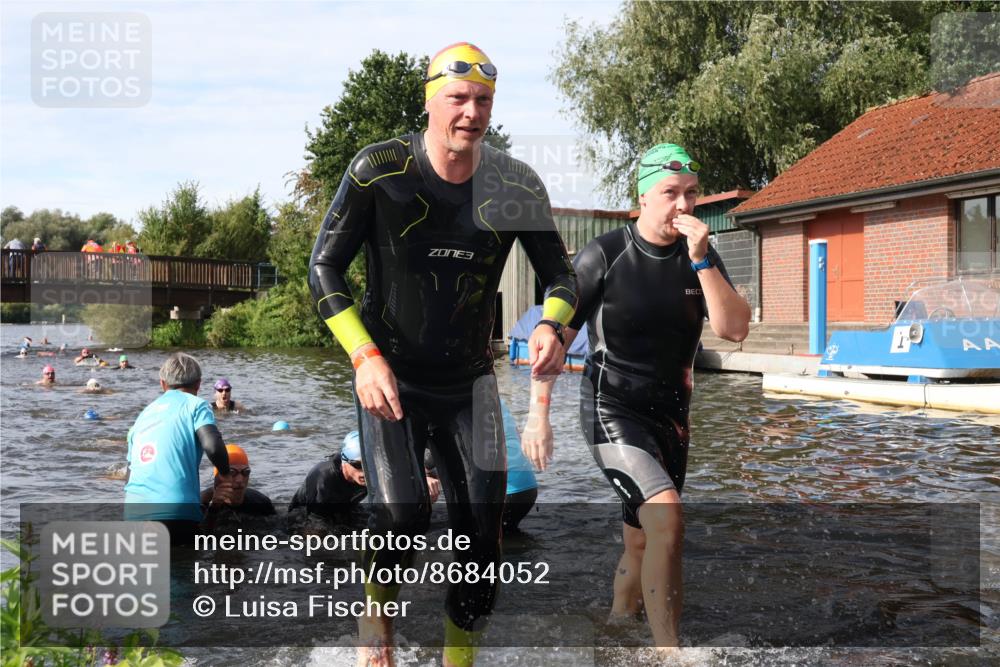 31.08.2025 - Elbe Triathlon Hamburg Luisa Fischer http://msf.ph/oto/8684052 31.08.2025 10:22:03 Schwimmen 1119, 1156, 1167, 1186, 1217, 1221, 1229, 1243 meine-sportfotos.de