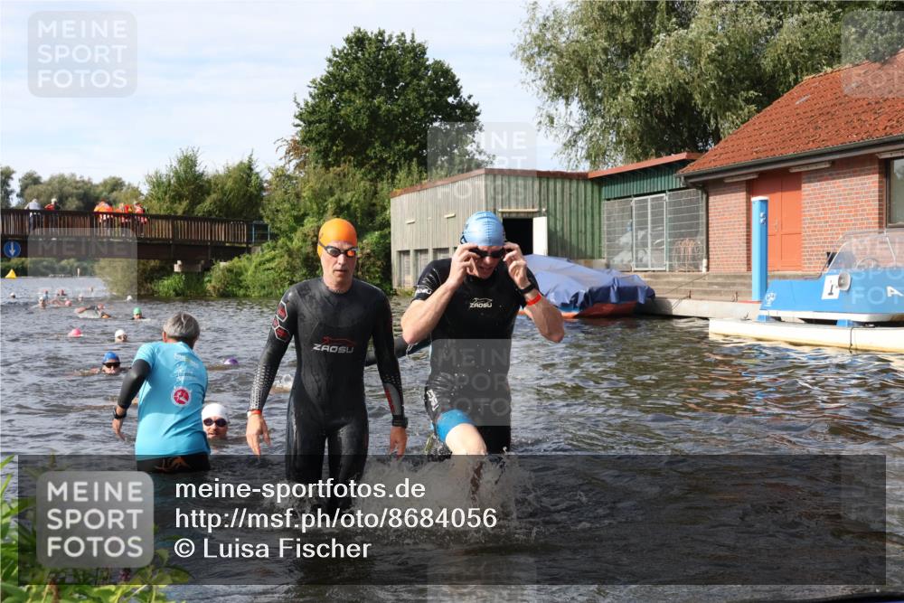 31.08.2025 - Elbe Triathlon Hamburg Luisa Fischer http://msf.ph/oto/8684056 31.08.2025 10:22:06 Schwimmen 1156, 1167, 1217, 1221, 1228, 1231, 1243 meine-sportfotos.de