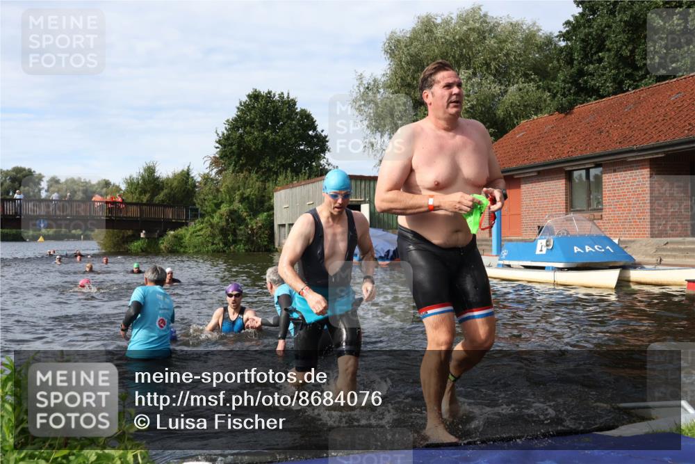 31.08.2025 - Elbe Triathlon Hamburg Luisa Fischer http://msf.ph/oto/8684076 31.08.2025 10:22:14 Schwimmen 1150, 1167, 1221, 1228, 1231, 1235 meine-sportfotos.de