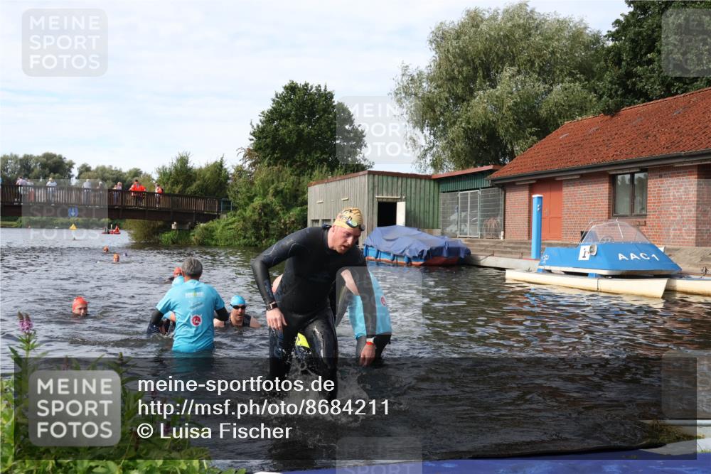 31.08.2025 - Elbe Triathlon Hamburg Luisa Fischer http://msf.ph/oto/8684211 31.08.2025 10:23:13 Schwimmen 1113, 1135, 1146, 1166, 1222, 1236 meine-sportfotos.de