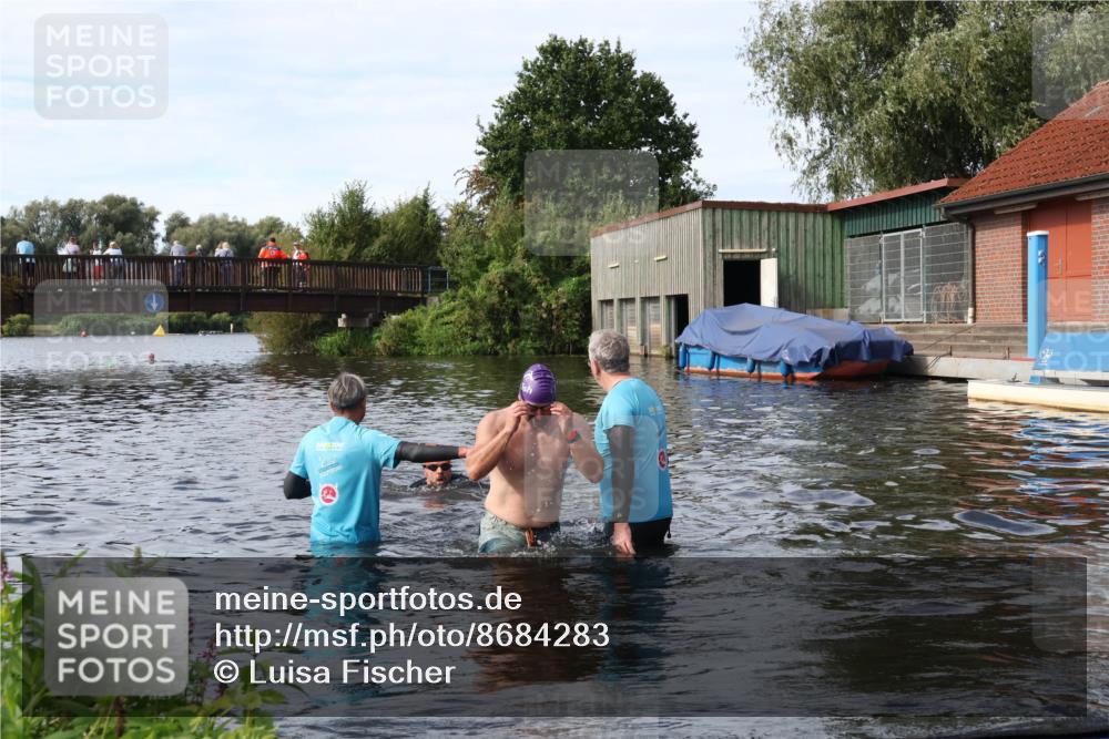 31.08.2025 - Elbe Triathlon Hamburg Luisa Fischer http://msf.ph/oto/8684283 31.08.2025 10:23:55 Schwimmen 1199 meine-sportfotos.de
