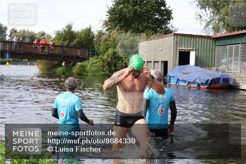 31.08.2025 - Elbe Triathlon Hamburg Luisa Fischer http://msf.ph/oto/8684330 31.08.2025 10:24:57 Schwimmen 1201 meine-sportfotos.de