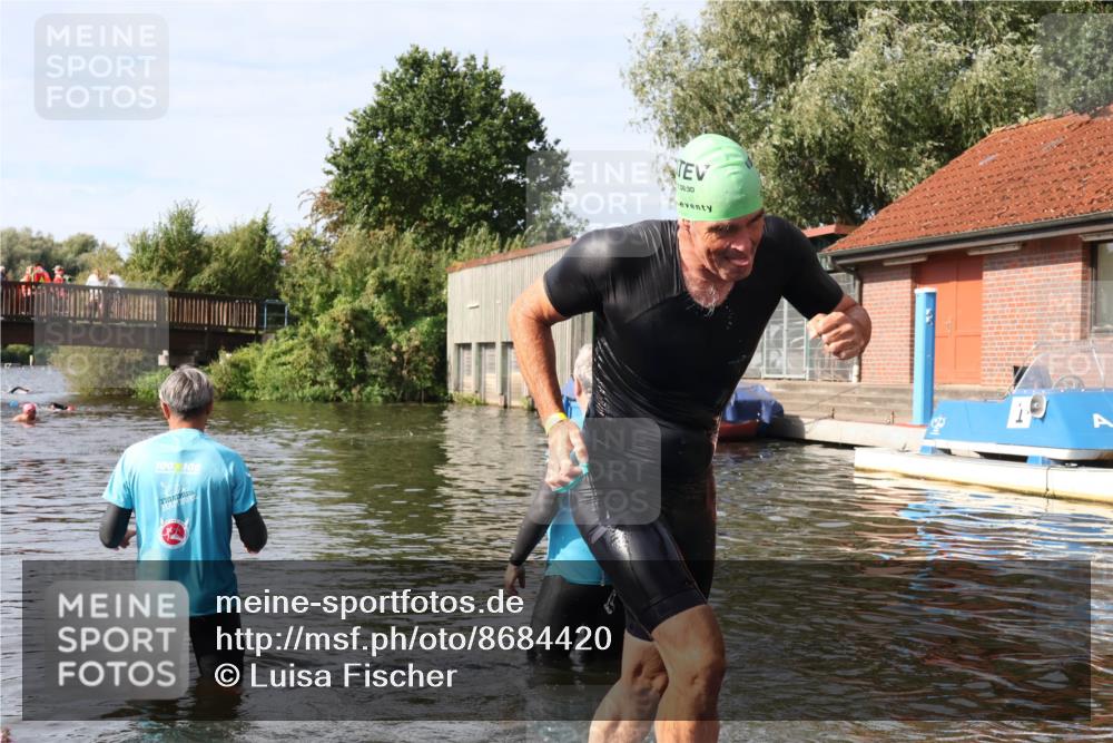 31.08.2025 - Elbe Triathlon Hamburg Luisa Fischer http://msf.ph/oto/8684420 31.08.2025 10:27:44 Schwimmen 1291 meine-sportfotos.de