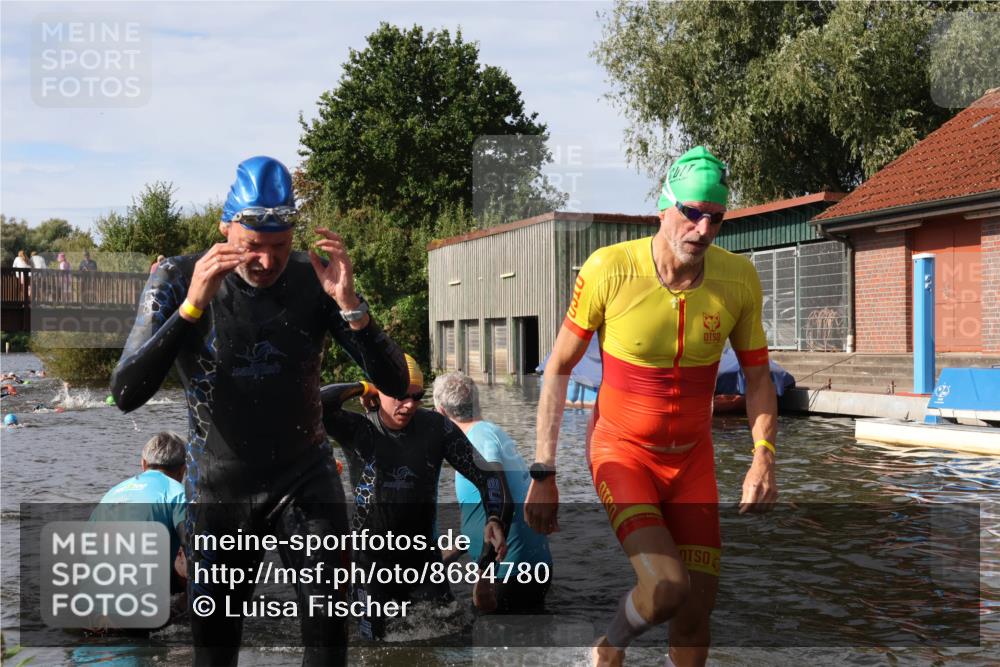 31.08.2025 - Elbe Triathlon Hamburg Luisa Fischer http://msf.ph/oto/8684780 31.08.2025 10:31:15 Schwimmen 1250, 1257, 1279, 1293, 1307, 1501 meine-sportfotos.de