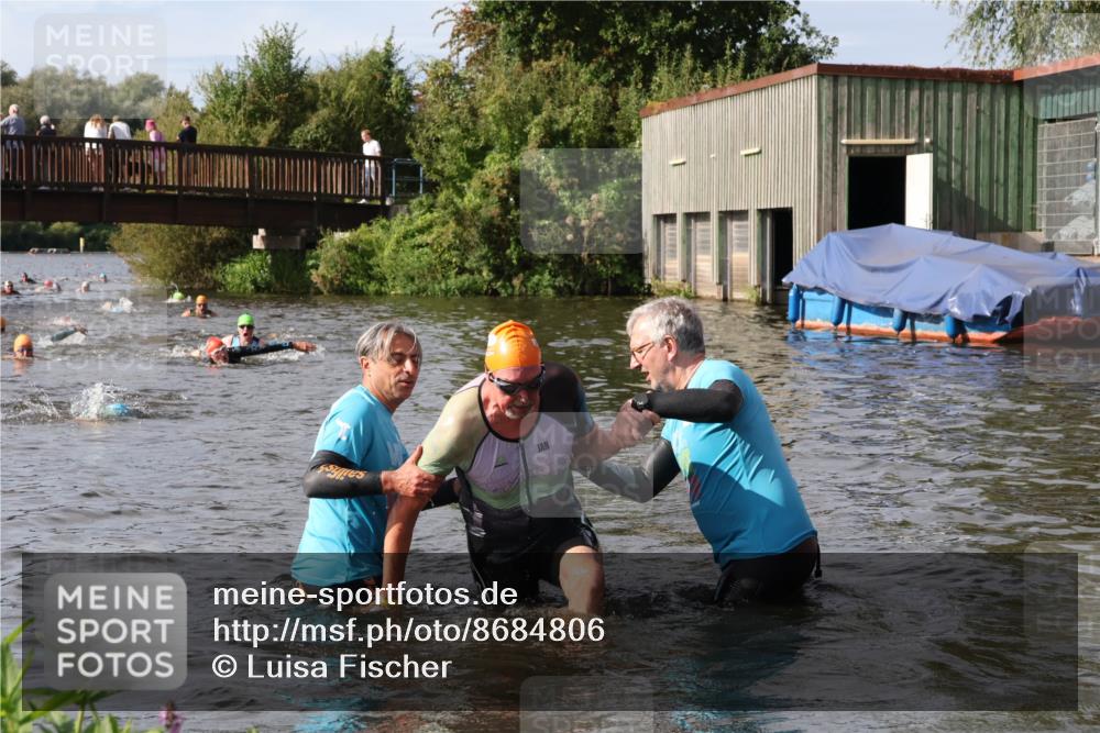 31.08.2025 - Elbe Triathlon Hamburg Luisa Fischer http://msf.ph/oto/8684806 31.08.2025 10:31:27 Schwimmen 1307, 1344 meine-sportfotos.de