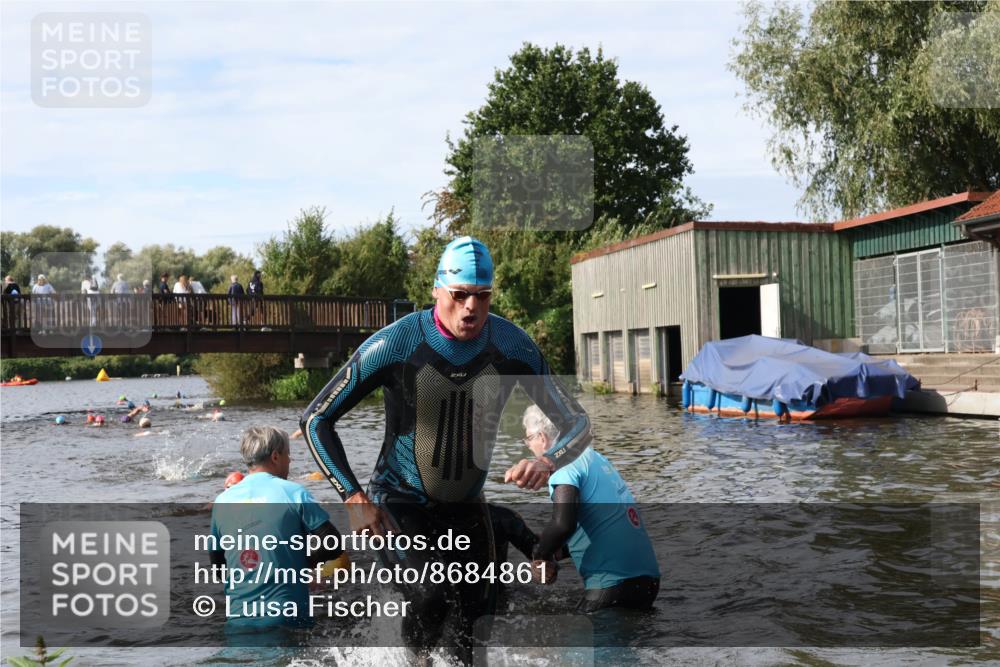 31.08.2025 - Elbe Triathlon Hamburg Luisa Fischer http://msf.ph/oto/8684861 31.08.2025 10:31:59 Schwimmen 1251, 1266, 1299, 1305, 1311, 1338 meine-sportfotos.de