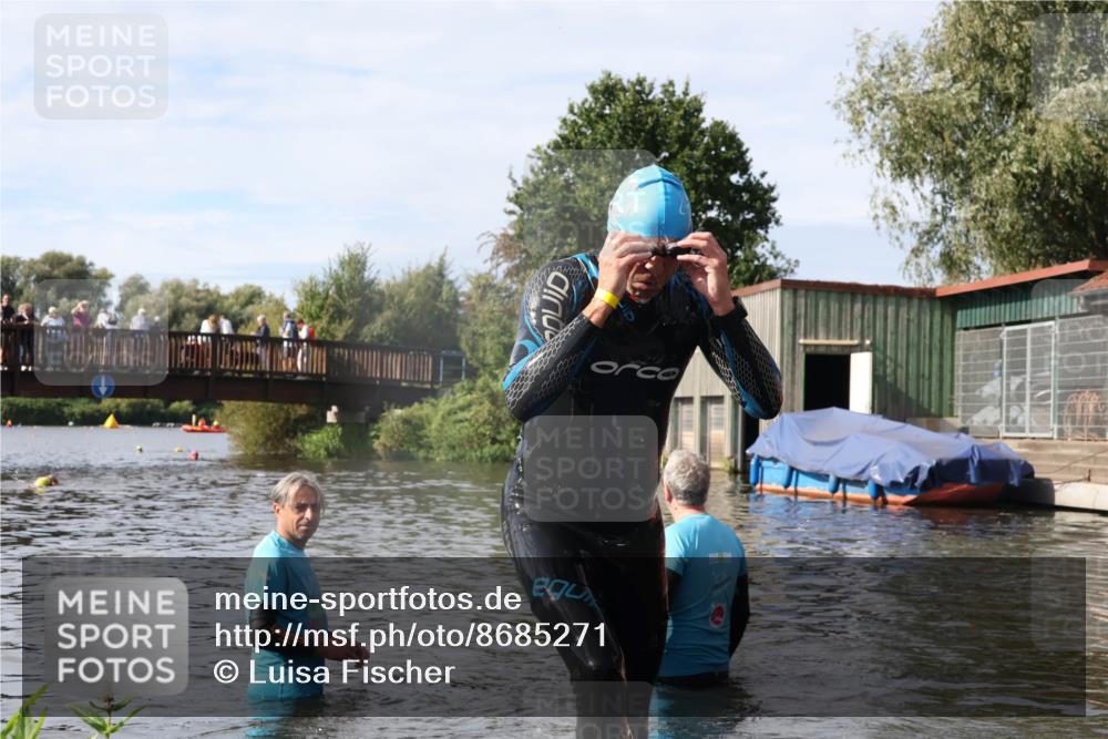 31.08.2025 - Elbe Triathlon Hamburg Luisa Fischer http://msf.ph/oto/8685271 31.08.2025 10:34:28 Schwimmen 1276, 1339 meine-sportfotos.de