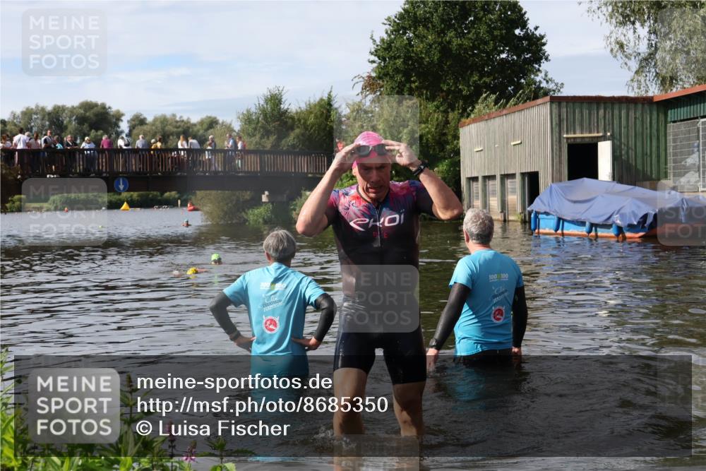 31.08.2025 - Elbe Triathlon Hamburg Luisa Fischer http://msf.ph/oto/8685350 31.08.2025 10:35:49 Schwimmen 1289 meine-sportfotos.de